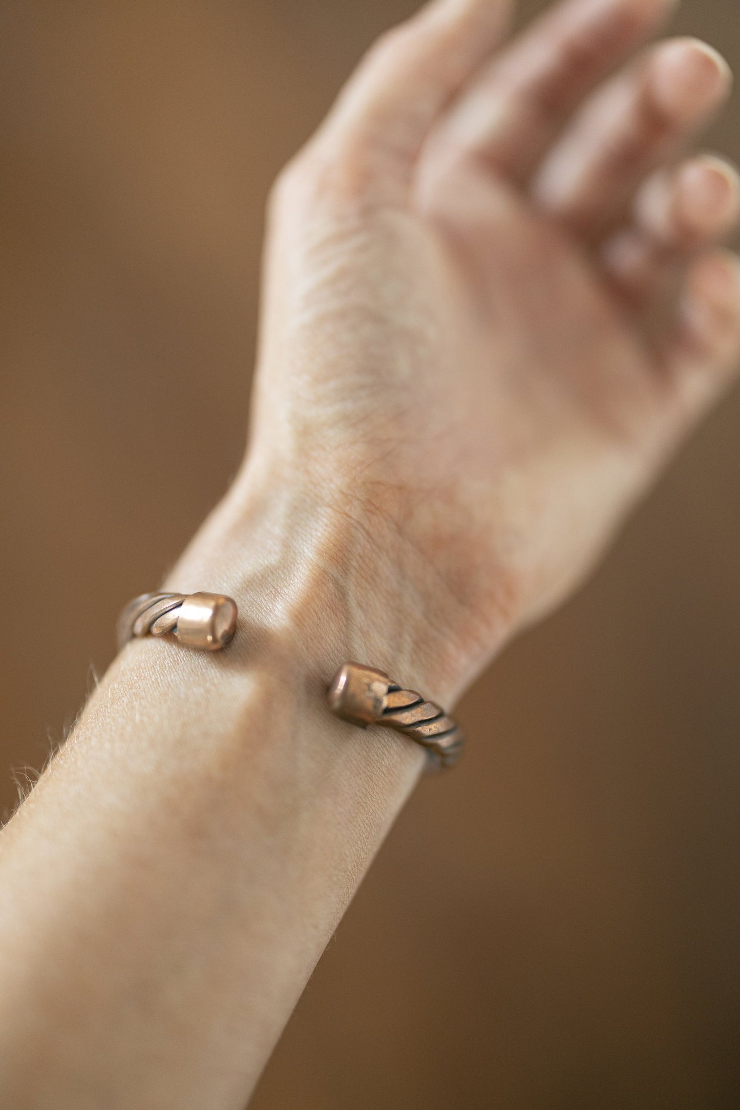 Kopero Kupferarmband Gedreht, Detailfoto der offenen Enden der Manschette
