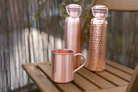 Kopero Premium Kupferbecher Glatt mit Kupfer-Trinkflaschen Glatt und Gehämmert aus der Kopero-Kollektion