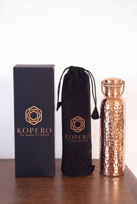 Kopero Kupferflasche Gehämmert mit Samtbeutel und Geschenkbox