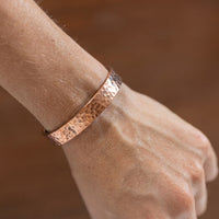 Kopero Premium Kupferarmband Gehämmert, 100 % reines Kupfer mit Hammerschlag-Finish